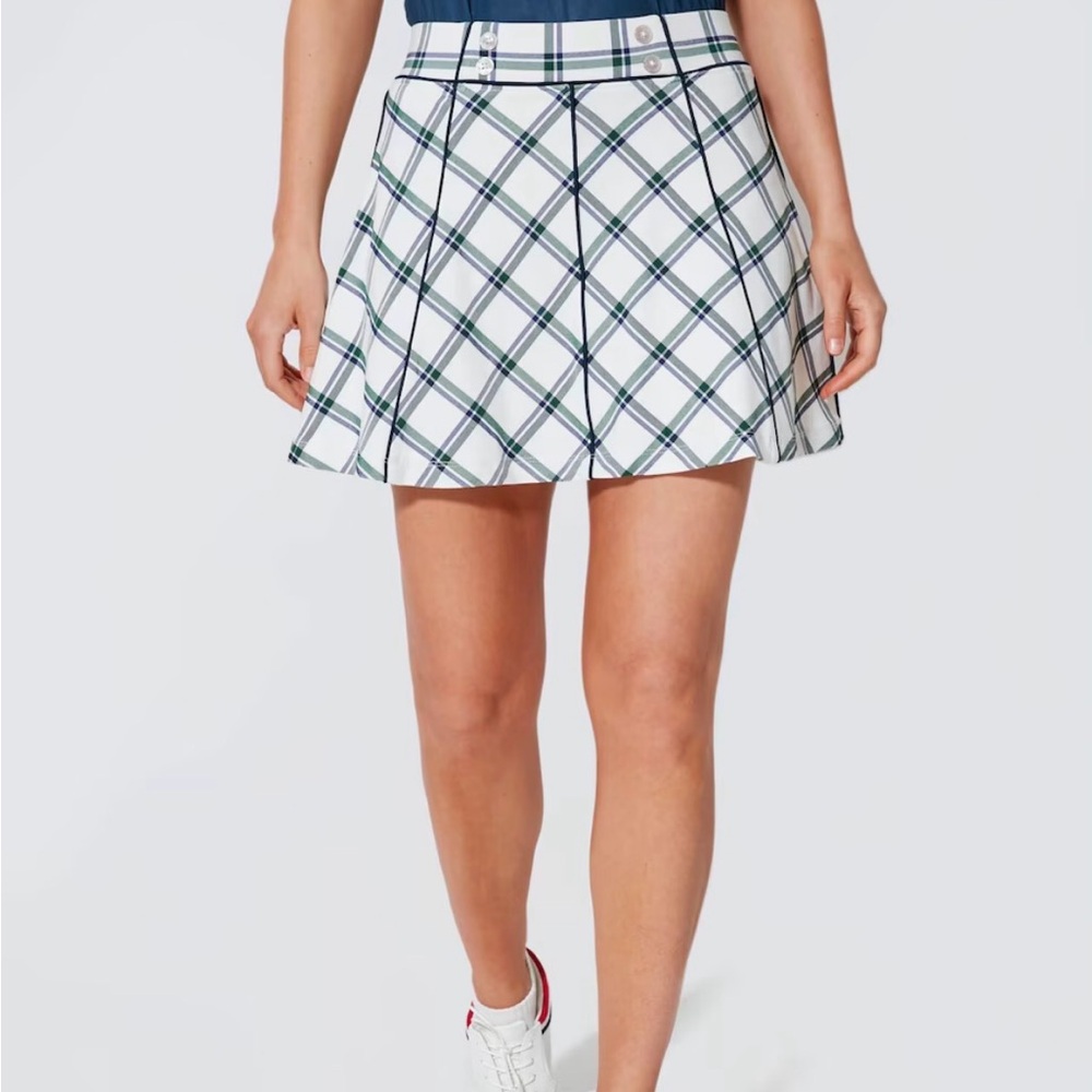 Tuckernuck Lattice Plaid 15” Woven Renee Golf Skirt. Size Large